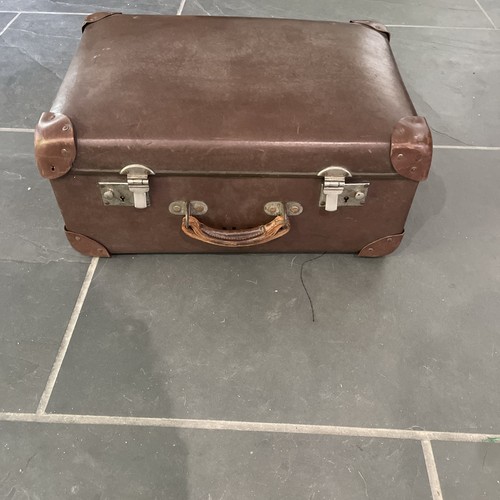 Lovely vintage suitcase - lovely,