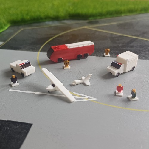 400 model airport emergency - 1/400,
