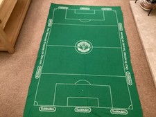 Subbuteo Man Utd playing