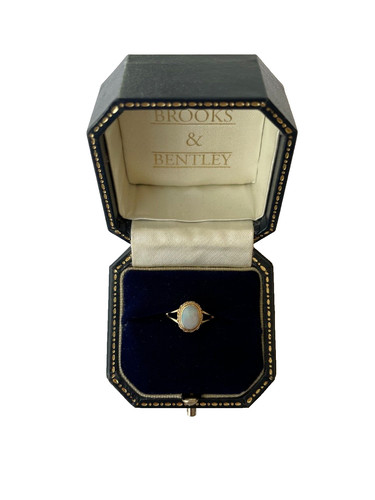 1983 opal ring 9ct gold - 1983,