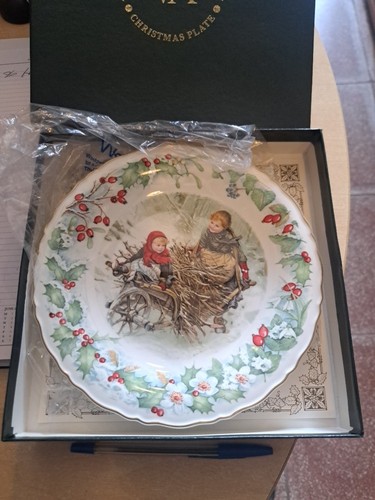 Museum 1990 plate - 1990,
