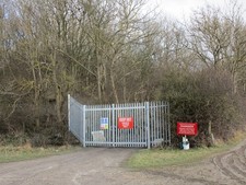 Photo 6x4 Entrance to