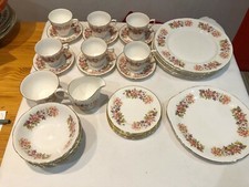 Colclough Bone China Wayside Dinner Service  - 33 piece