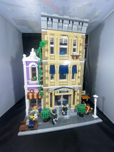 Lego icons police station - police,