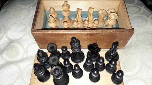 Vintage chess set lovely - chess,