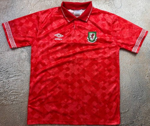 Wales 1990 1992 - 1990/1992, home