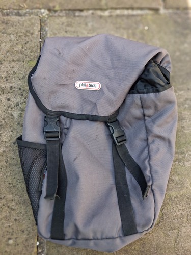 Phil and teds grey pannier - &,