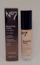 Boots No7 Beautifully Matte