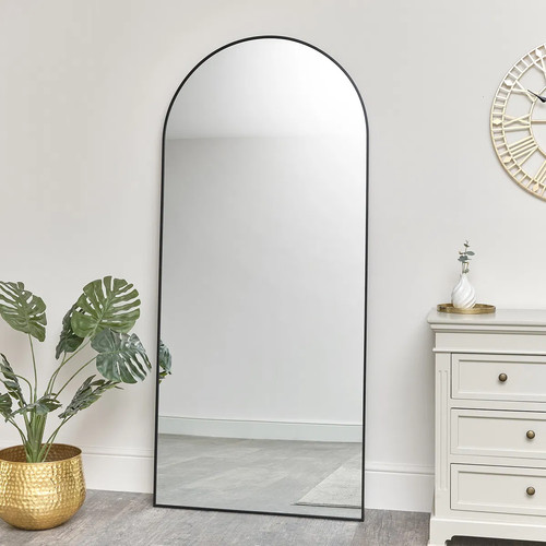 Large black arched wall - arched, /