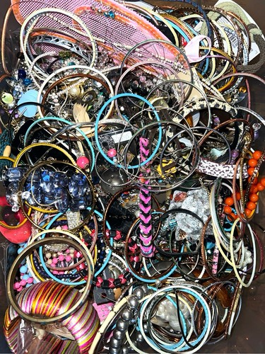 10kg costume jewellery - 10kg, job