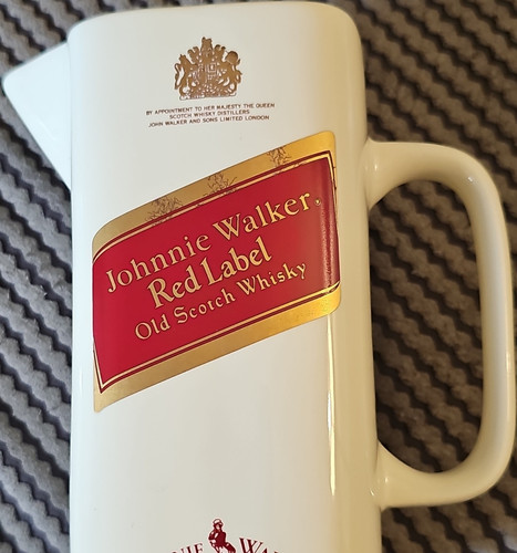 Johnnie walker red label old - johnnie,