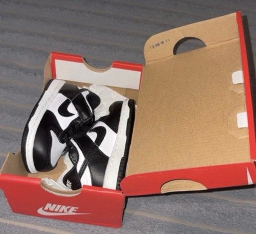 Mike dunks baby size - 3.5, brand