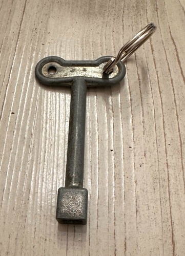 Vintage zurn wall - vintage, key