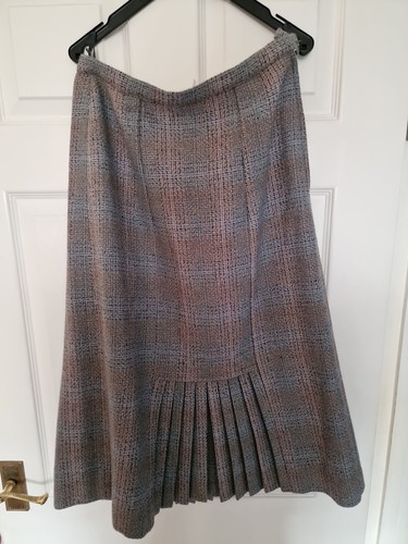 Ladies vintage pleated wool - vintage,