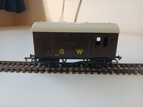 Hornby horse box good - box,