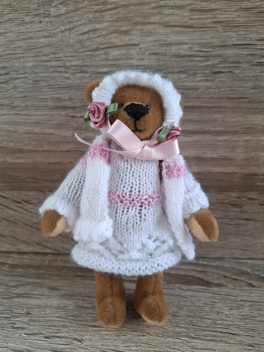 Rascals artist bears - artist, handmade
