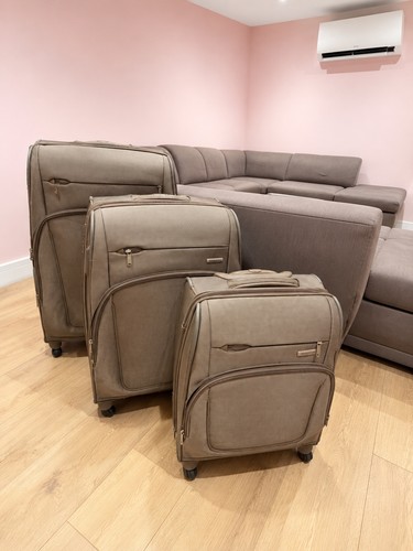 Samsonite stack piece - samsonite, stack-3