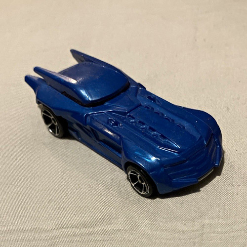 Hot wheels batman batmobile - hot,