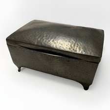 Arts & Crafts A.M. & Co