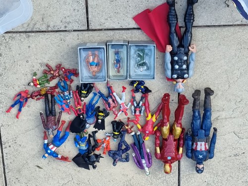 Around super heroes figures - 33,