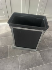 Simplehuman Pull-Out Kitchen Cupboard Bin, Heavy Duty Steel Frame, 30L