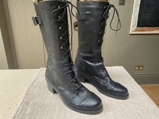 Red dead lace black - or, up