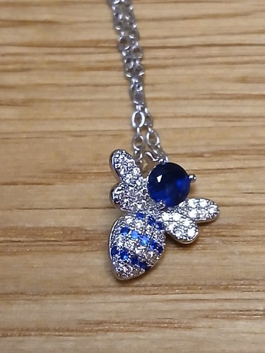 Bee charm pendant necklace - pendant,