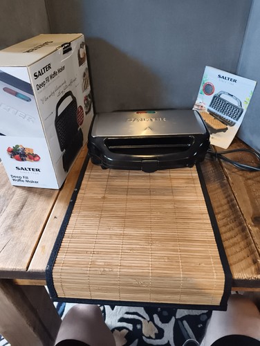 Salter waffle maker - maker, ek2249