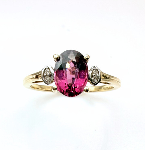 9ct gold garnet diamond - gold,