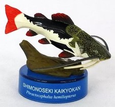 Mini Figure Red Tail Catfish