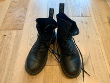 Dr Martens Docmart Pascal 8 Holes 1460 Leather Boots Black Colour UK4