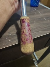 Ratchet push-pull screwdriver
