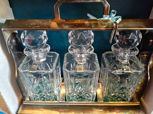 Bottle locking tantalus - 3-bottle,