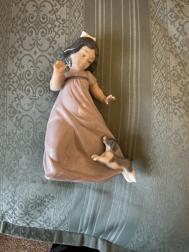 Nao lladro girl figurine - by,