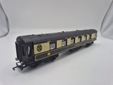 HORNBY PULLMAN SALOON COACH