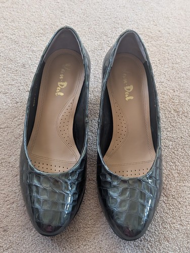 Van dal size leather shoes - van,
