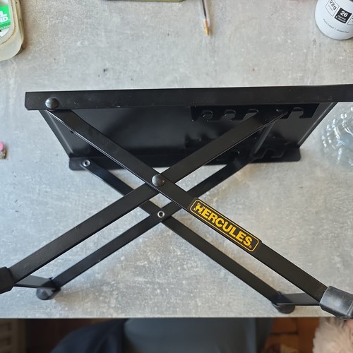 Hercules guitar foot - hercules, stand