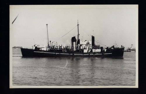 Wl6923 royal navy trawler - -,