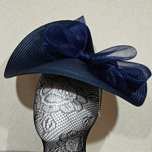 Navy blue straw bow fascinator - blue,