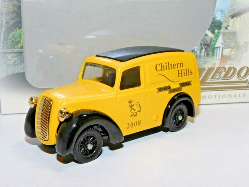 Lledo promotional morris van - lledo,