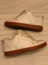 DC Court Graffik white leather