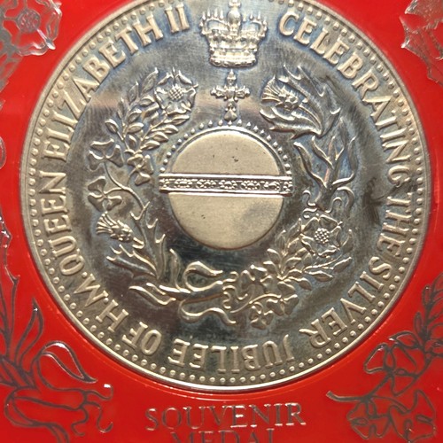 Queen elizabeth silver - queen,