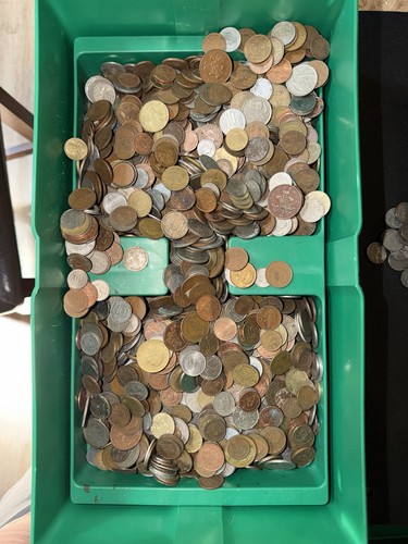 100 foreign coins mixed - foreign,