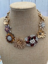 ZARA   CRYSTAL FLOWER