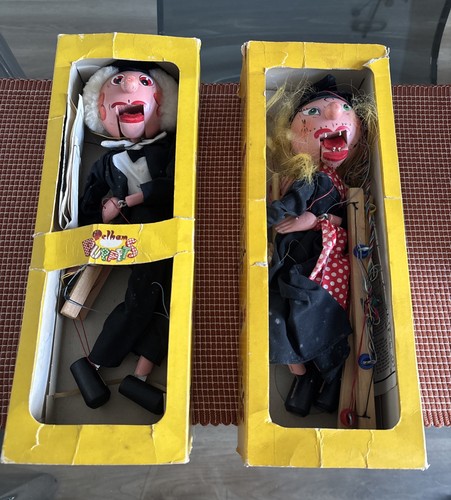 Pelham vintage puppets pair - puppets,