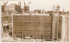 RP New Entrance Lock, Goole, Yorkshire showing new pair of gates postcard