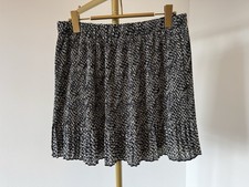 BNWT UK 14 Primark Pleated