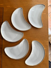 Wedgwood White Bone China Crescent Shape Bone Dish Gold Rim, 21 cm L