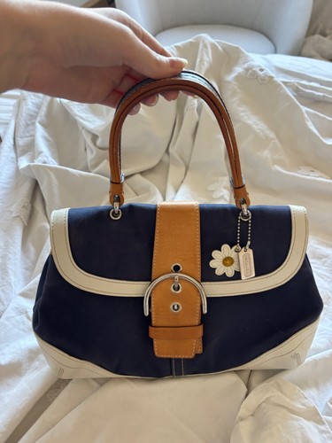 Vintage coach navy soho - soho, daisy