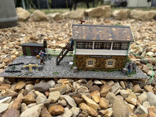 Hornby signal box - signal,